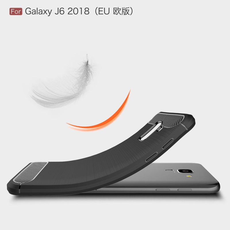 Ốp Lưng Samsung Galaxy J6 2018 Chống Sốc Hiệu Likgus Giá Rẻ được làm bằng chất liệu TPU mền giúp bạn bảo vệ toàn diện mọi góc cạnh của máy rất tốt lớp nhựa này khá mỏng bên ngoài kết hợp thêm bên trên và dưới dạng carbon rất sang trọng.